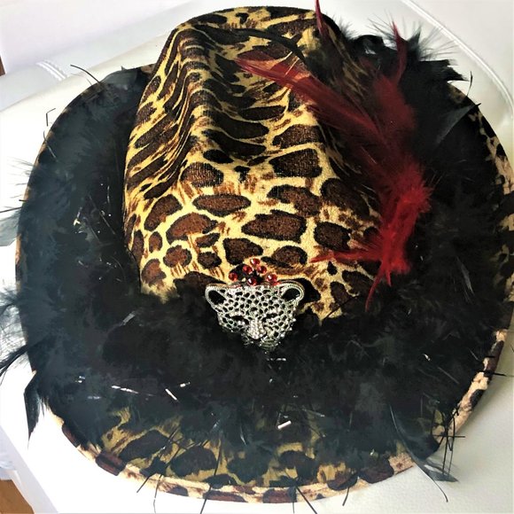 Handcrafted Y2K Boho Glamorous Embellished Leopard Print Fedora Hat NEW Lana Leopard Print Fedora | Uno Alla Volta main image 4